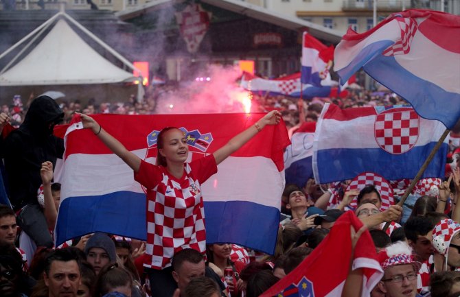 Hrvatska: Hiljade navijača na glavnim gradskim trgovima(FOTO)
