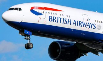 Baku: Prinudno sletio Boing 777 sa 214 putnika, otkazao lijevi motor