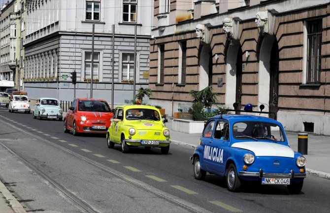 Prva ljubav: Fićo Fest okupio 200 učesnika iz cijele Evrope, najastarije vozilo ima 63 godine (FOTO)
