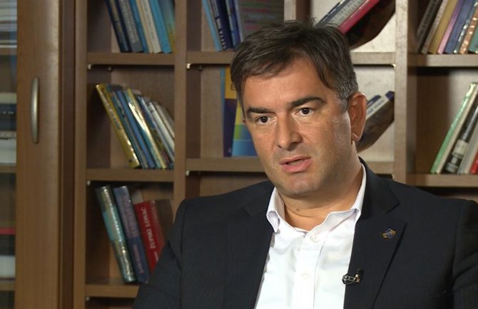 Medojević: DF da organizuje proteste, pitomci Vijesti i ambasada da uđu u Vladu