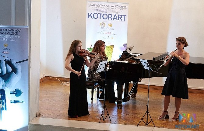Mladi talenti na KotorArtu sa gostima iz inostranstva razmijenili iskustva