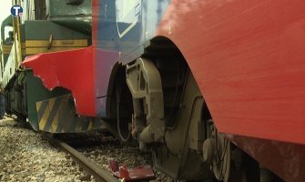 Srbija: Mašinovođa i pomoćnik krali naftu, pa izazvali sudar vozova