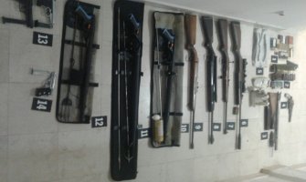 Policija pronašla arsenal oružja i municije kod Danilovgrađanina