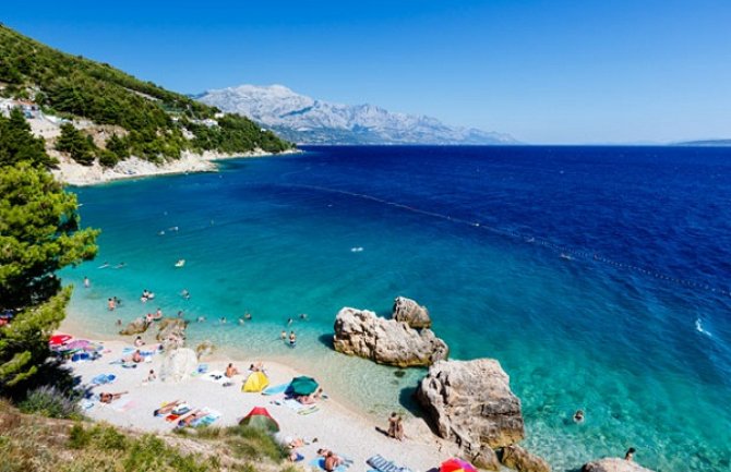 Zahtjevi bogatih turista na Jadranu: Kupe tekilu od 12.000 eura pa je ne otvore