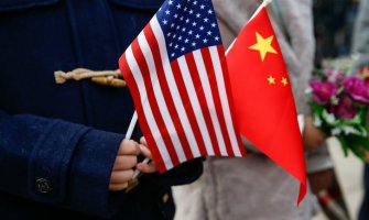 Uprkos tenzijama: Dok 22 kineska aviona kruže oko ostrva, američki kongresmeni stigli na Tajvan