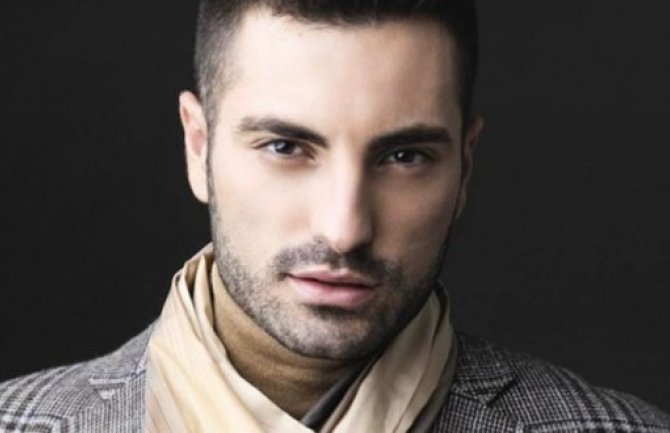 Crnogorski model Emil izludio Brazilke: Našao se i na naslovnici knjige