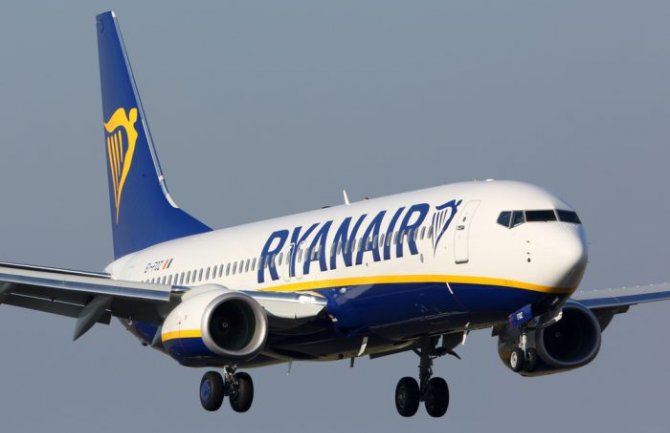 Ryanair od 1. novembra počinje da naplaćuje ručni prtljag!