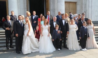 Bogoljub organizovao kolektivno crkveno vjenčanje za ćerke i sina: Ima li šta ljepše?