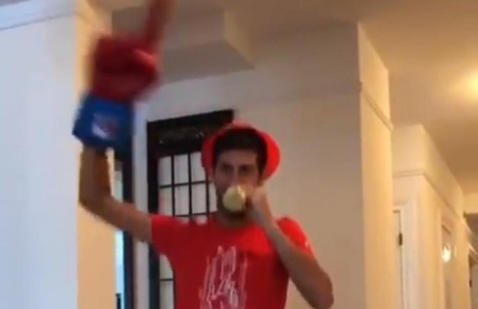 Evo kako je Novak proslavio ulazak Crvene zvezde u Ligu šampiona(VIDEO) 