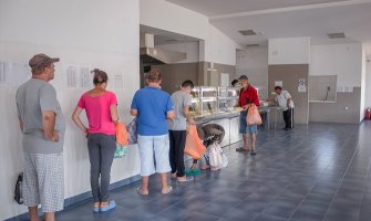 Narodna kuhinja u Podgorici godinama hrani najsiromašnije građane (FOTO)