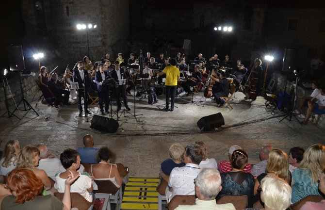 „Koncertom za mir“ završeno dvanaesto izdanje Petrovac džez festivala