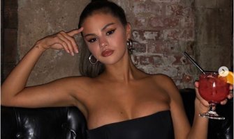 Selena Gomez se podvrgla povećanju grudi?