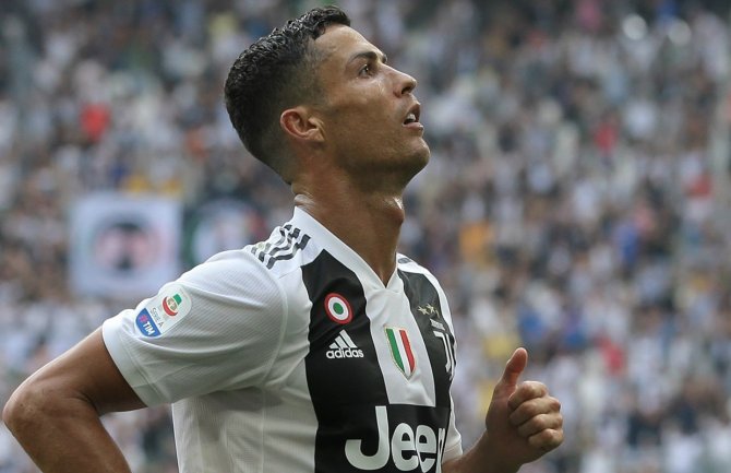 Ronaldo zarađuje tri puta više nego cijeli tim narednog Juventusovog protivnika