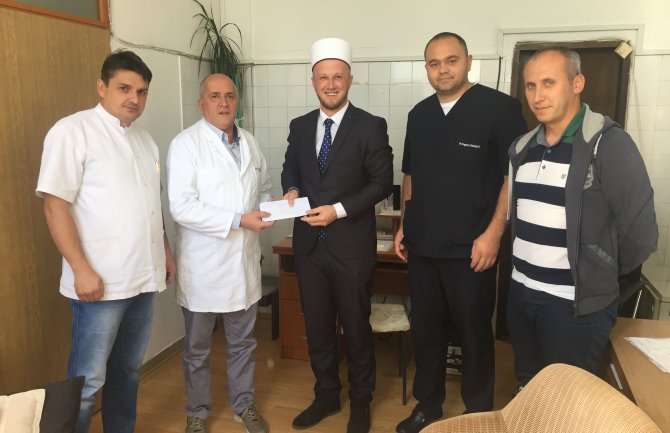 Islamska zajednica donirala 2.000 eura za Operacioni blok bjelopoljske bolnice
