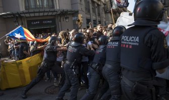Neredi u Barseloni, sukobili se policija i separatisti