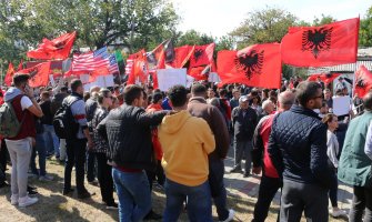 Protest protiv korekcije granica Kosova: Država nam je dovedena u pitanje