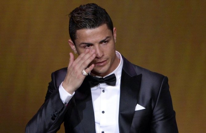 Sponzori zabrinuti zbog afere silovanja: Ronaldo bi mogao da ostane bez miliona