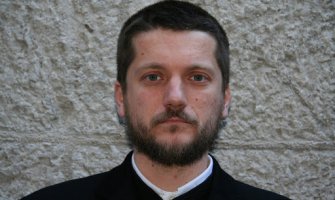 Perović: Naša Crkva poštuje principe i vjekovni kanonski poredak