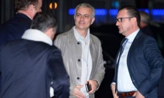  VIP gost na stadionu pod Goricom: Murinjo  u društvu Mijatovića stiže u Podgoricu