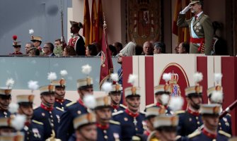 Španija vojnom paradom obilježila Nacionalni dan (FOTO)