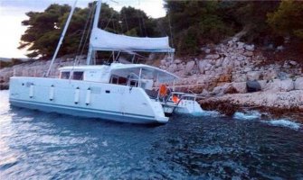 Zadar: Hrvatski brod udario u ostrvo, jedna osoba stradala