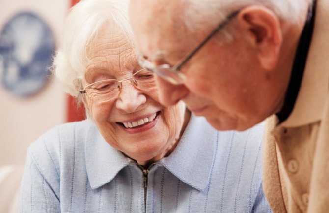 Sindikati prihvatili: Uslovi za penziju 40 godina staža, 61 godina starosti 