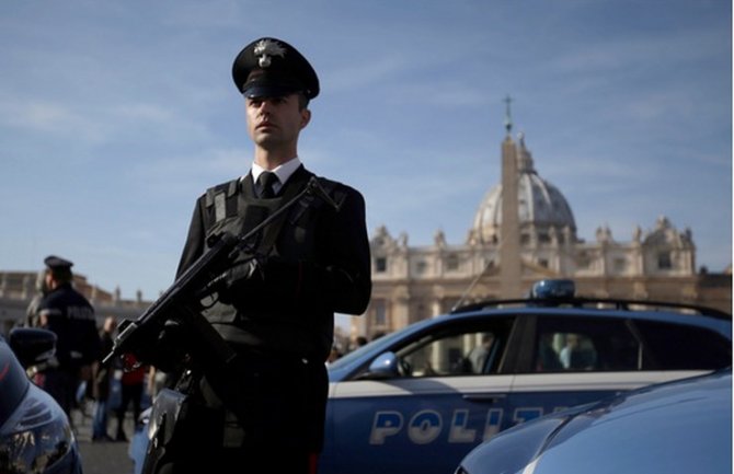 Italija uputila policiju na granicu s Francuskom zbog migranata