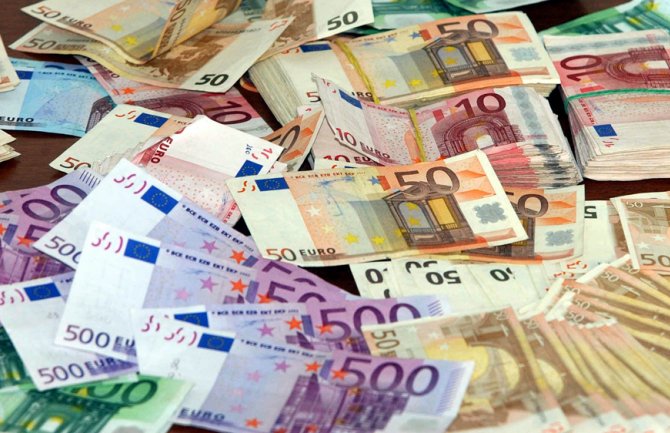 Poreska uprava blokirala 51,6 miliona eura na računima dužnika
