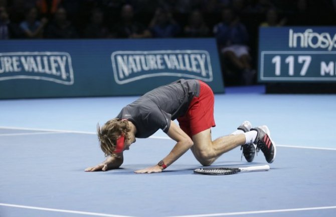 Novak Đoković bez titule u Londonu, Zverev najmlađi osvajač završnog Mastersa