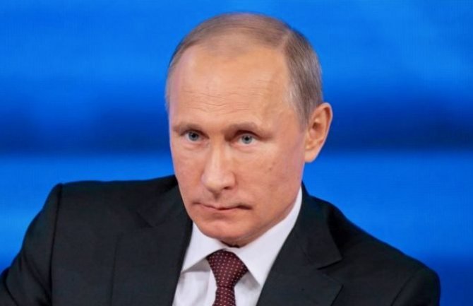 Putin: Povlačimo se iz Sporazuma o eliminaciji nuklearnih projektila