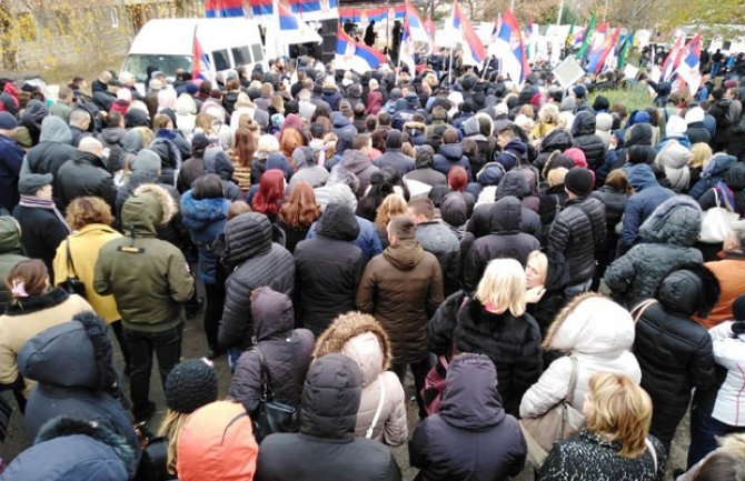 Protest na Kosovu:  Srbi se neće seliti i neće odustati od svojih zahtjeva