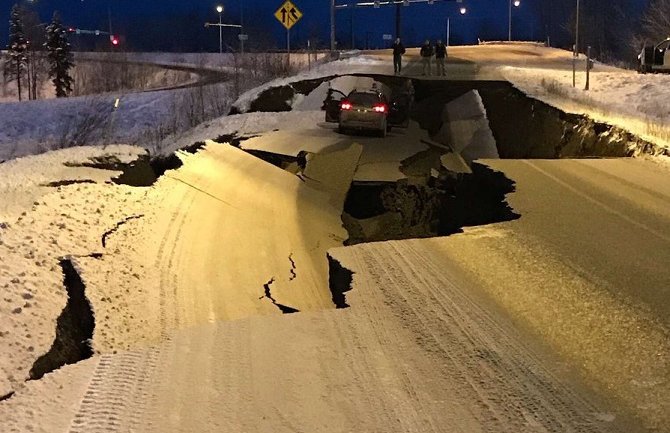 Zemljotres jačine 6,6 Rihtera pogodio Aljasku (VIDEO)