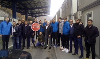 Rampa za sportiste: Košarkaši Partizana zaustavljeni na Jarinju
