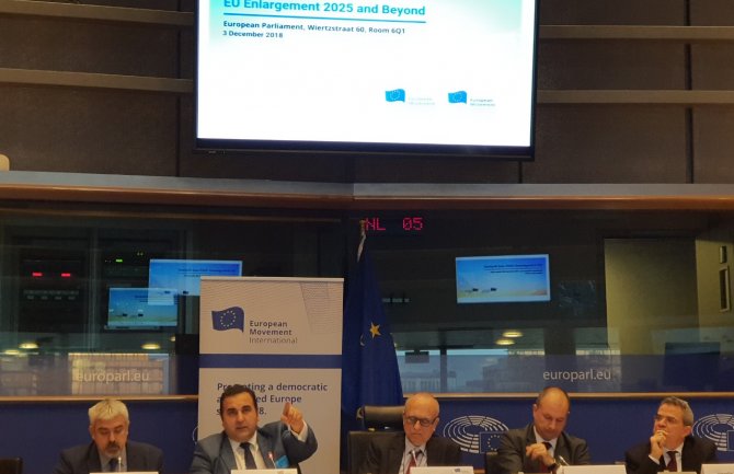 Radulović: EU da otvori strukturalne fondove na korištenje i u periodu pregovora