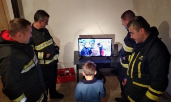 Vatrogasci iz Nikšića ispunili 6-godišnjem dječaku novogodišnju želju