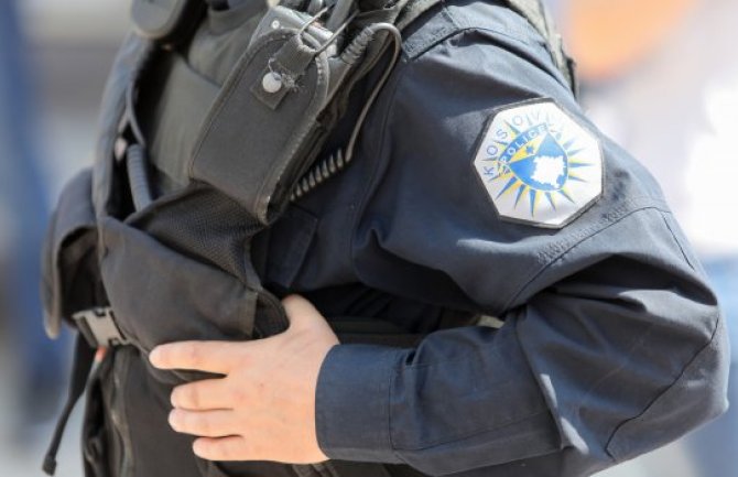Dvije osobe srpske nacionalnosti uhapšene ispred zgrade kosovskih snaga