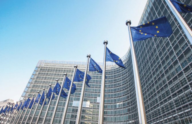 EU poručila Prištini: Ukinite tarife i formirajte ZSO