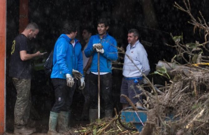 Humanost Nadala: Žrtvama poplava donirao milion eura