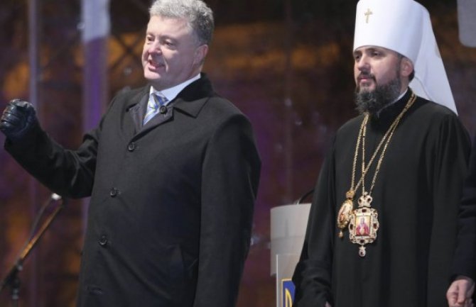 Porošenko potpisao zakon koji nalaže Ukrajinskoj pravoslavnoj crkvi da promijeni ime