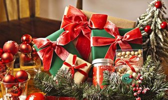 Savjeti koji će vam pomoći da ove godine uštedite novac na novogodišnjim poklonima