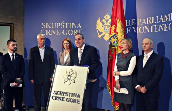 LP: Popović nije učestvovao u glasanju o Izmjenama Zakona o javnom redu i miru
