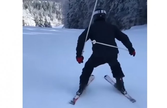 Čas skijanja: Ne u basamake Suade, medo je tamo (VIDEO)