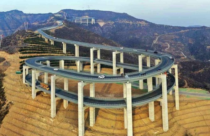 Vijadukt na 3 sprata dug 30 kilometara novo kinesko čudo(FOTO)