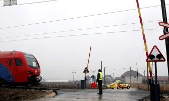 Niš: Na mjestu teške željezničke nesreće postavljena rampa (FOTO)