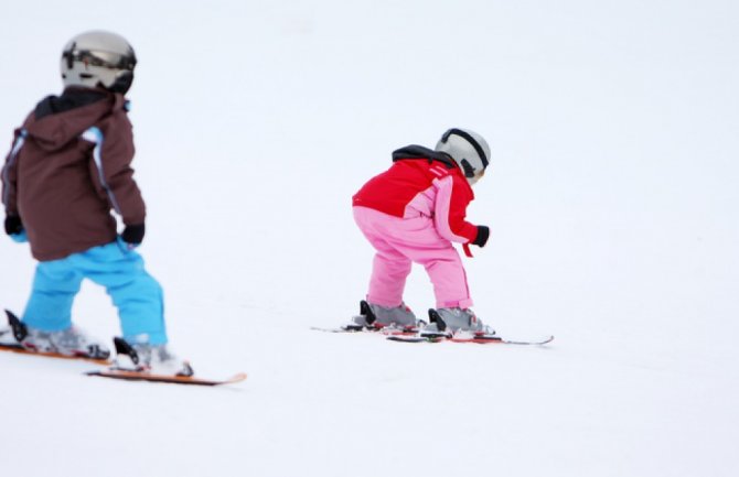 Djecu učite da skijaju čim napune dvije godine