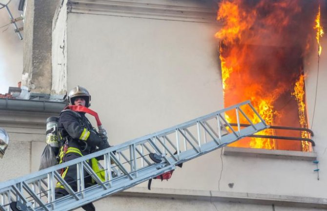 Rusija: Požar u stambenoj zgradi, sedam ljudi nastradalo