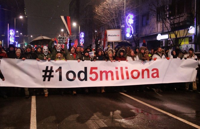 Beograd: Sa petog protesta 