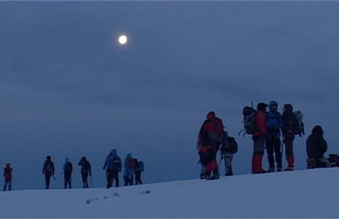 Noć punog mjeseca: Zimska poslastica za planinare, noćni uspon na 1679 mnv do Subre