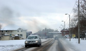 Haos u Srbiji: Snijeg neprestano pada, u pojedinim opštinama proglašena  vanredna situacija
