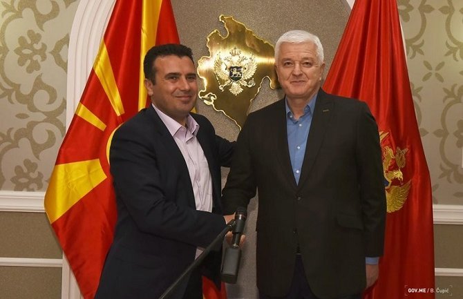 Vlada Crne Gore čestitala Zaevu promjenu imena Makedonije